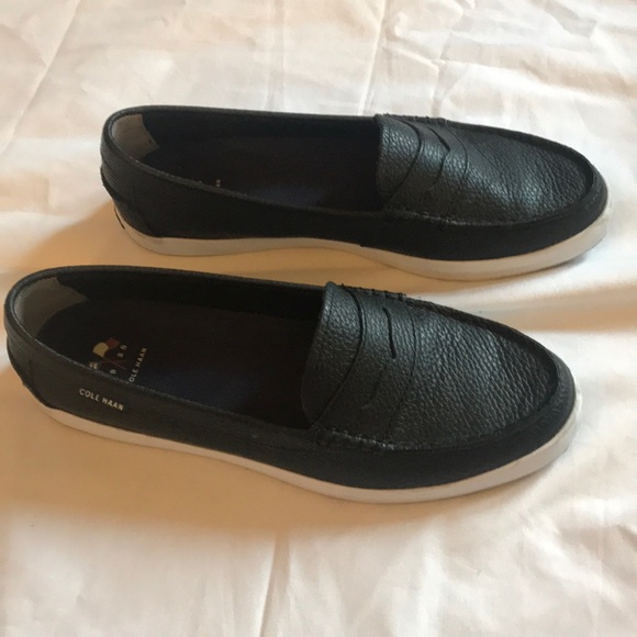 COLE HAAN - Picture 8 of 11